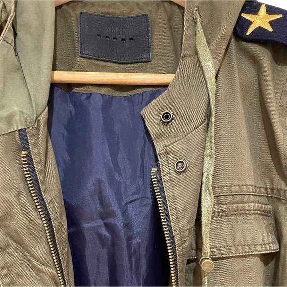 Blank NYC lined and hooded army green jacket with cuff & shoulder detail… - Picture 5 of 6